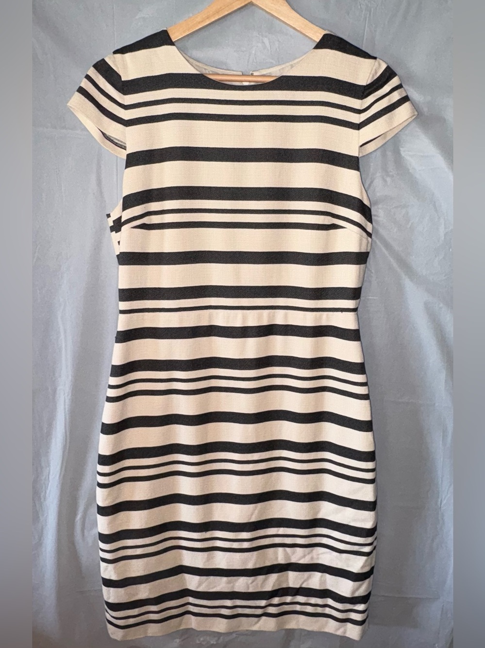 J Crew Women Sheath Dress Sz 8 Cream Black Cotton Boatneck Midi Striped Zip